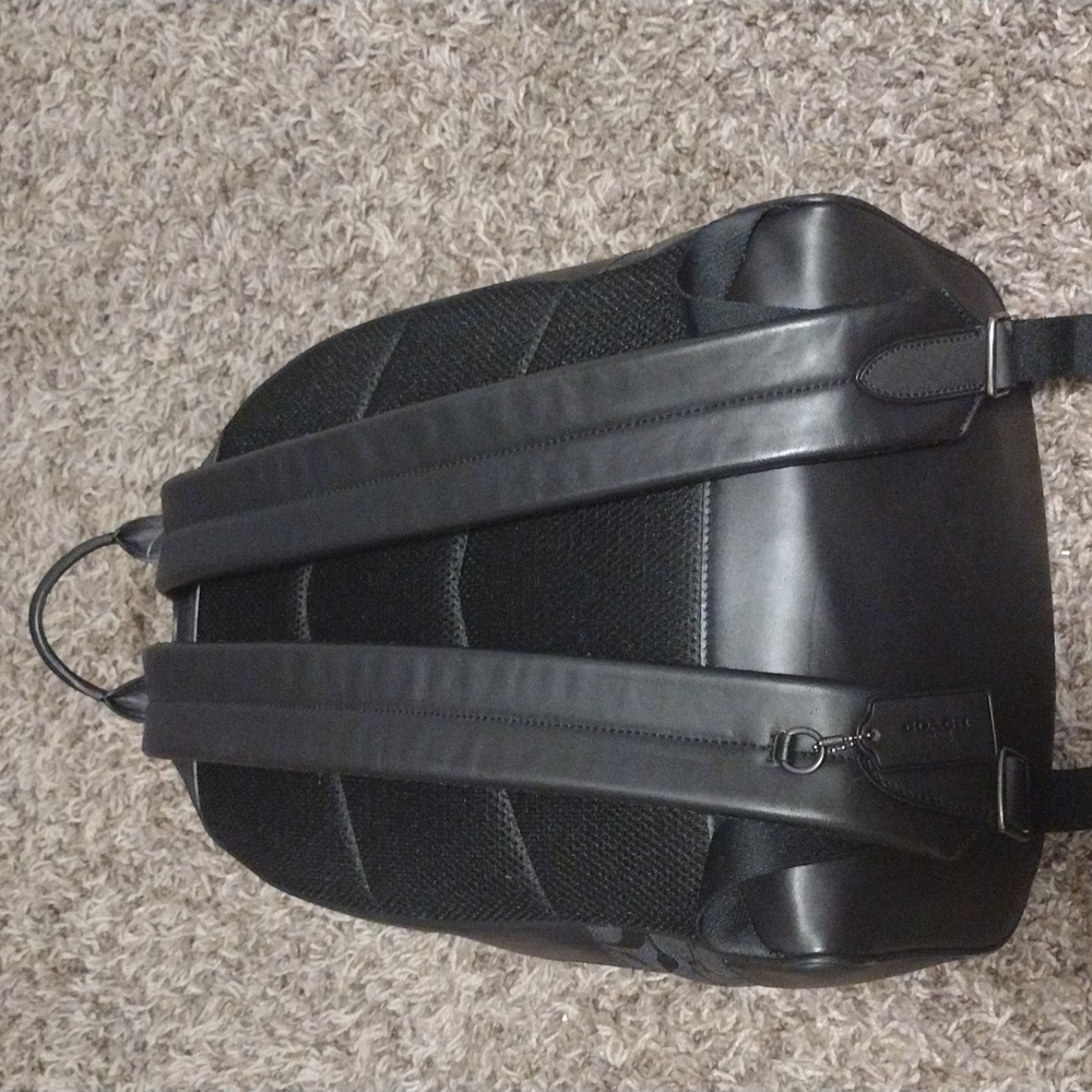 Authentic Coach, full size, charcoal grey backpack - Picture 2 of 4